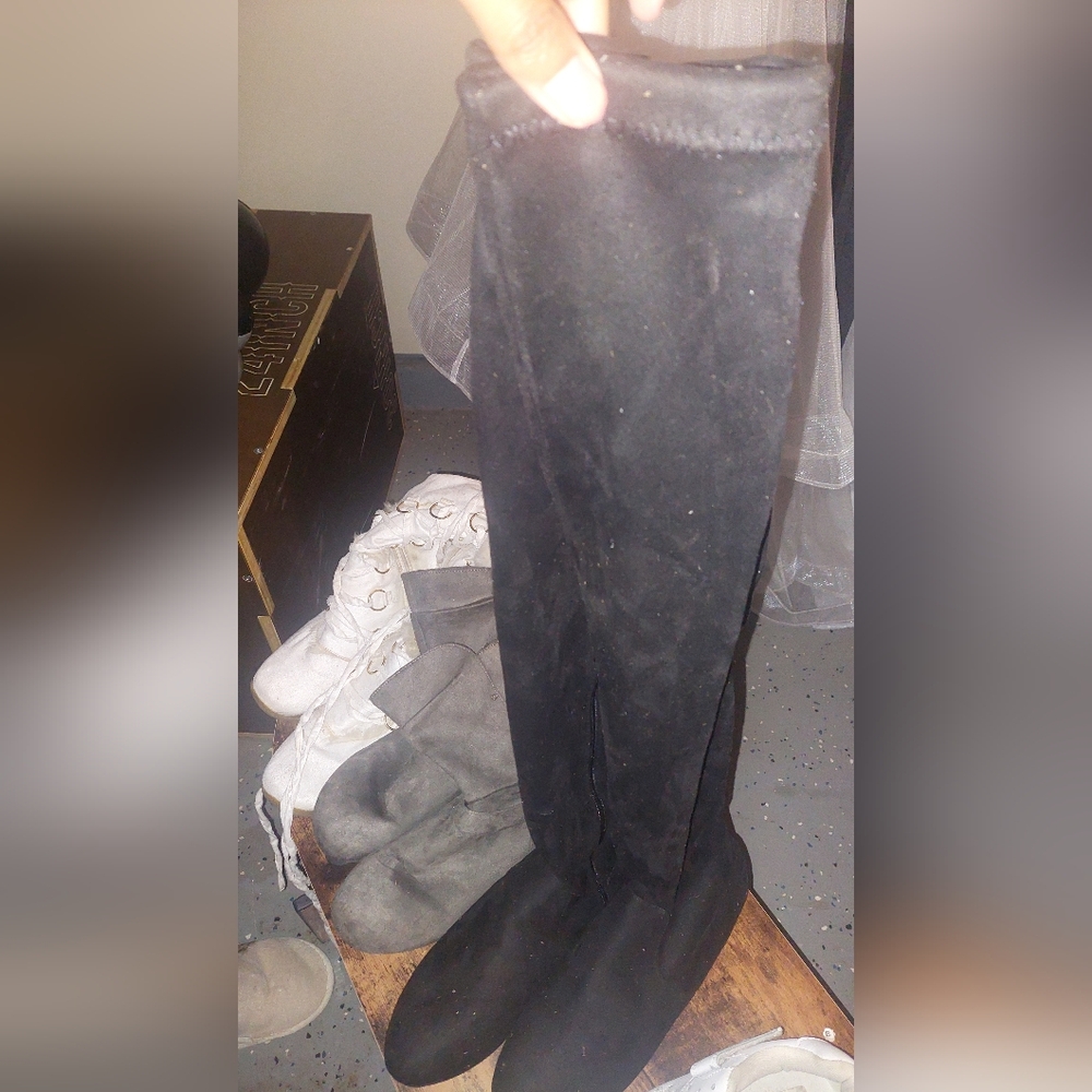 Women's Black Knee-High Zip Boot - Picture 4 of 9